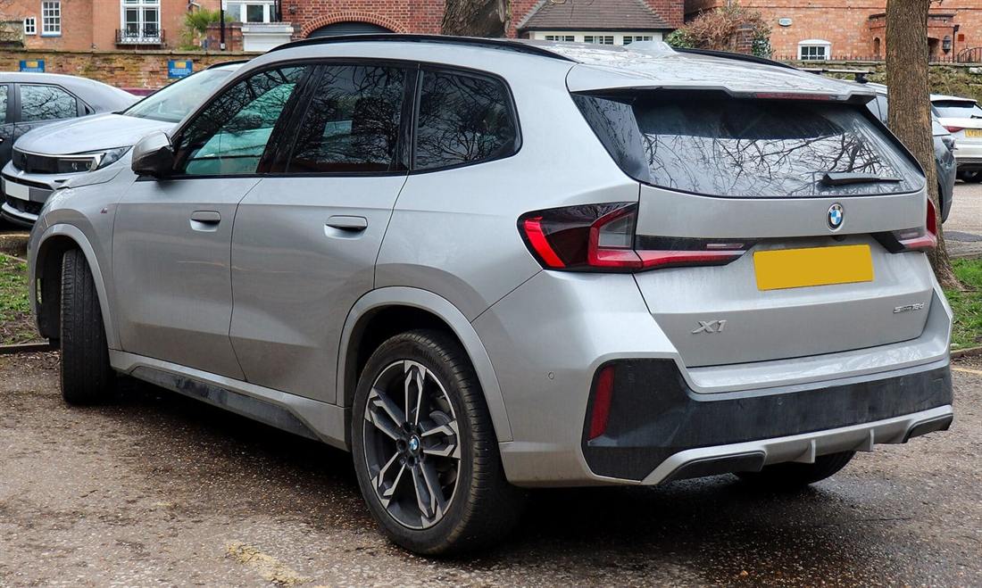 BMW X1 visto de tres cuartos trasero