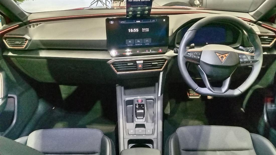 Interior del Cupra León de cuarta generación