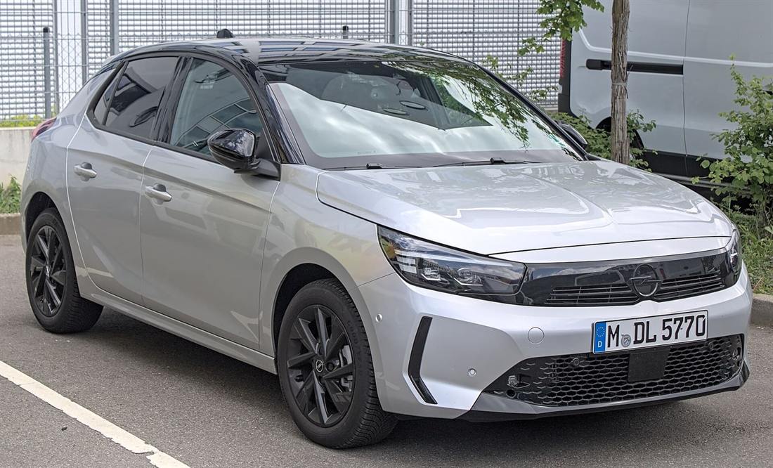 Opel Corsa F con el restyling de 2023
