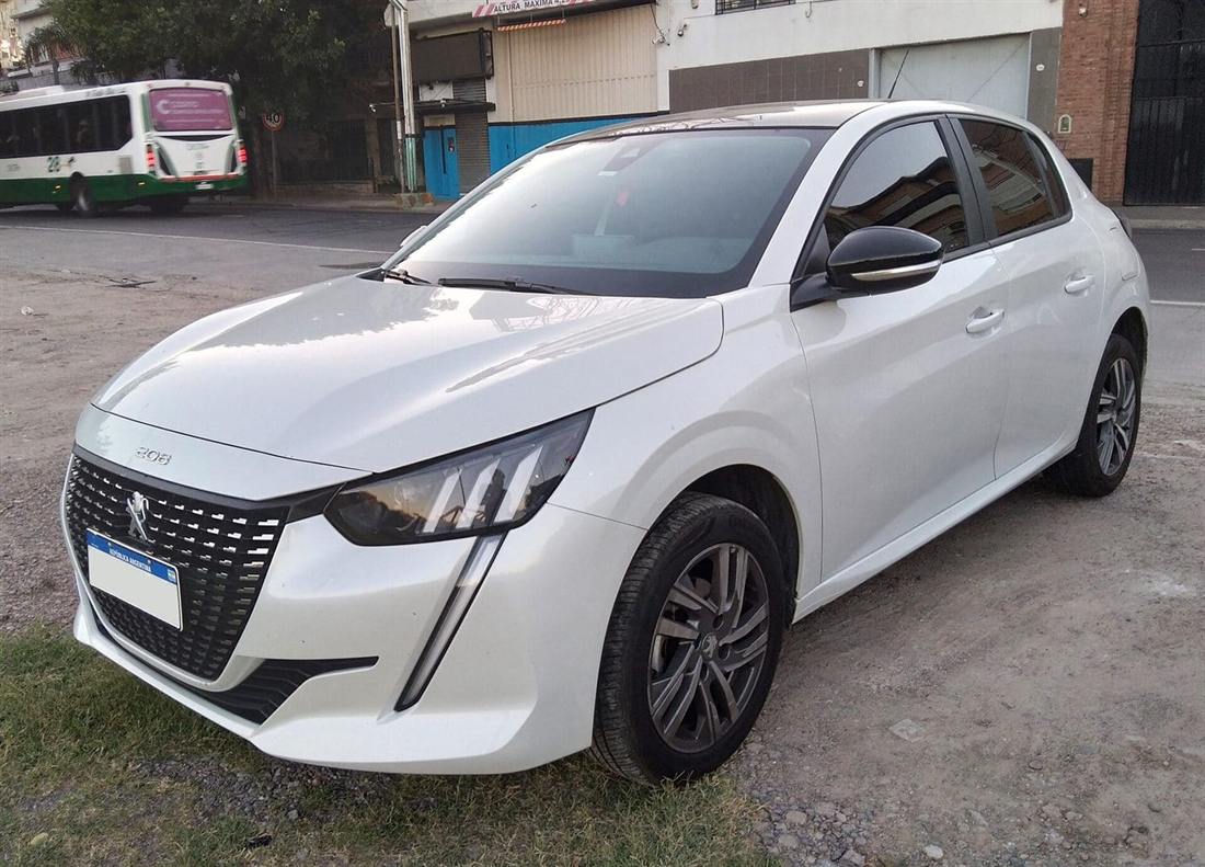 Peugeot 208 actual visto de tres cuartos